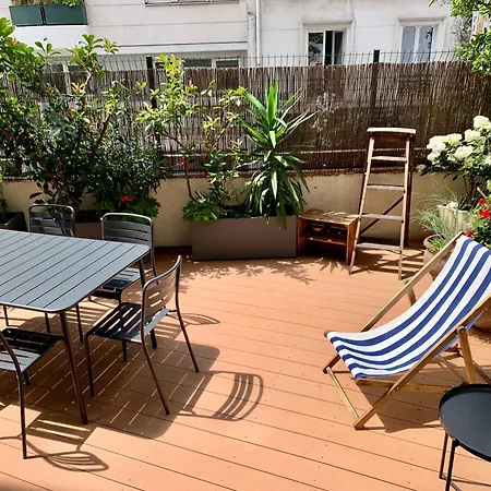 Terrasses Verdoyantes A アパート *